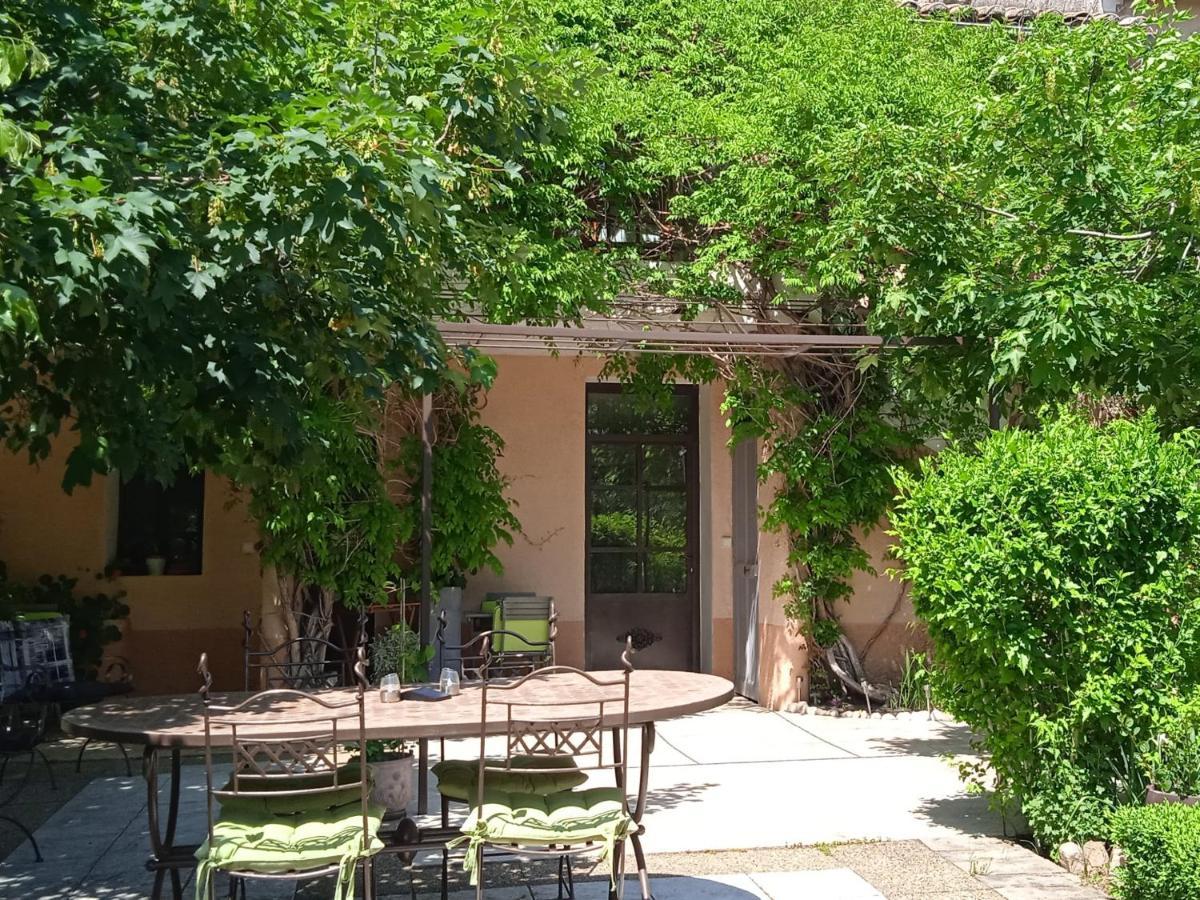Chambres D'Hotes La Chrysalide Loriol-du-Comtat Εξωτερικό φωτογραφία